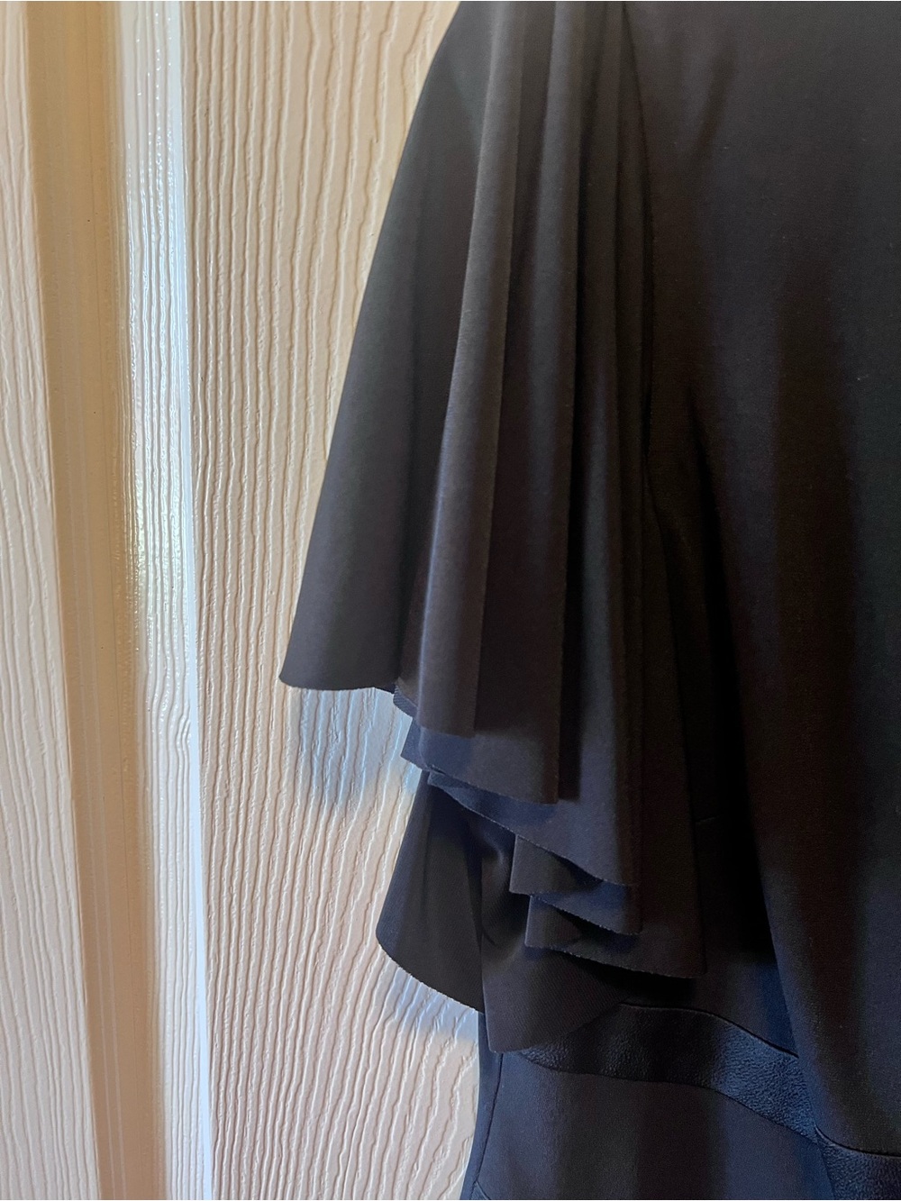 Jessica Howard Black Ruffle Cocktail Dress Size 14 Elegant Flutter Sleeve Sheath - Picture 7 of 10